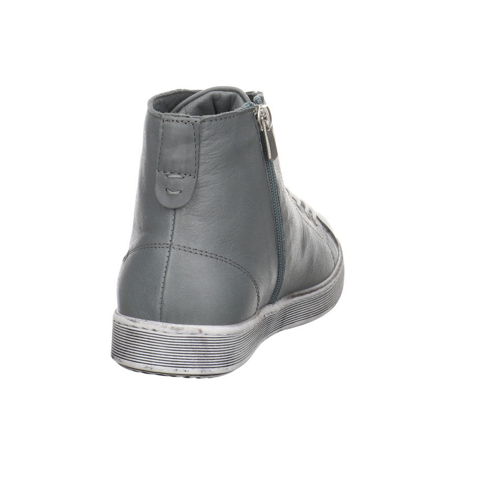 Andrea Conti Schnürboots