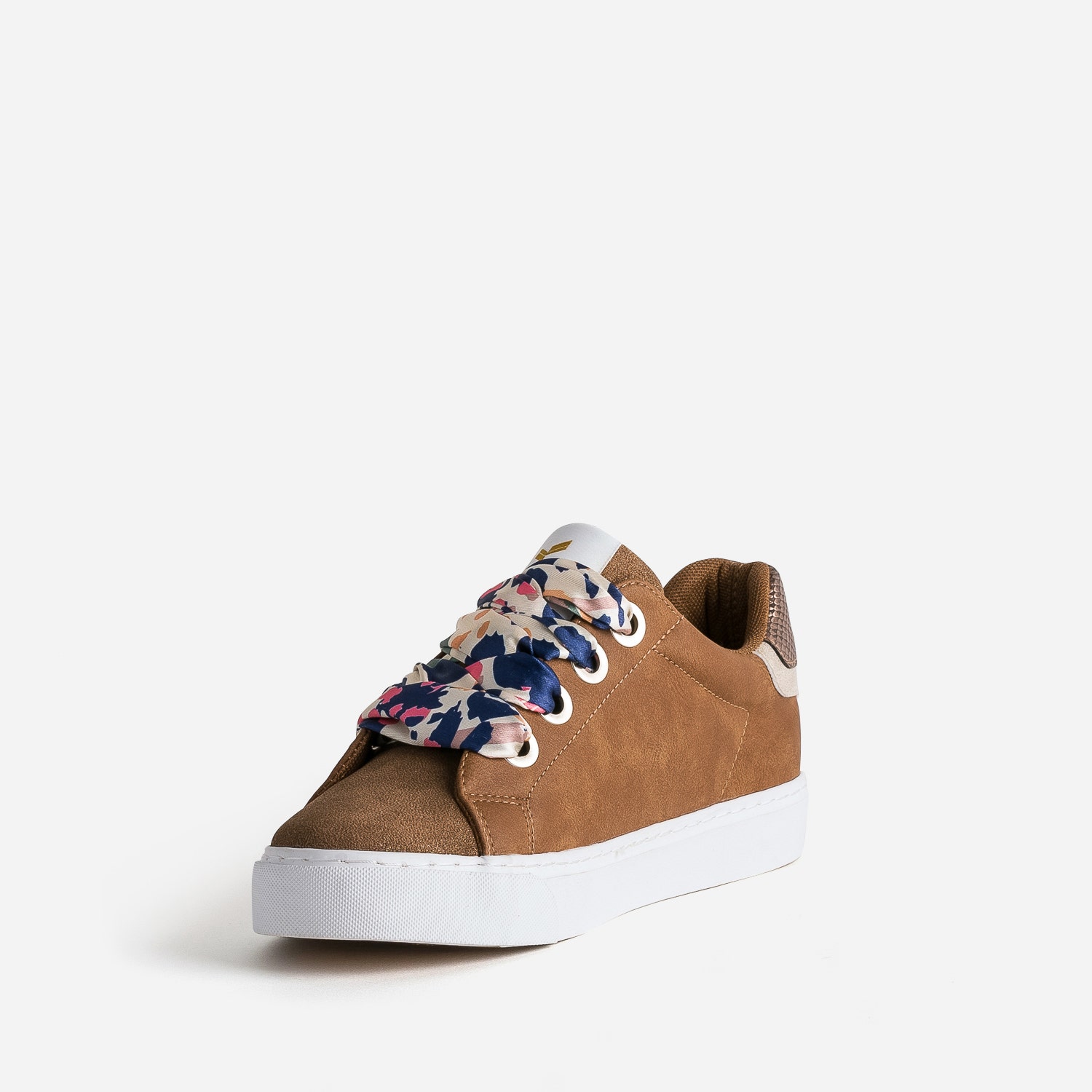 Tennis KAPORAL camel avec lacets ruban