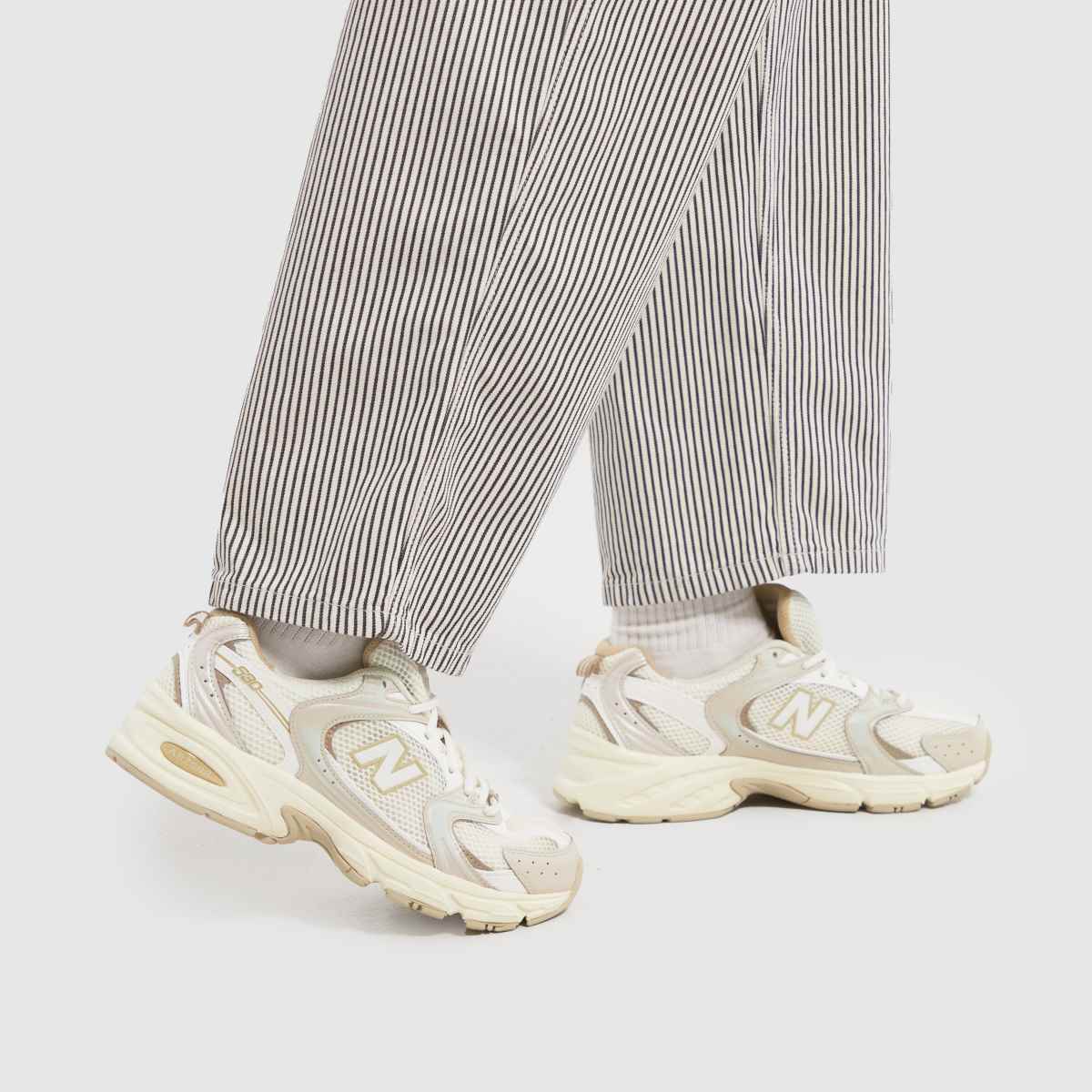 New Balance 530 – Beige träningsskor