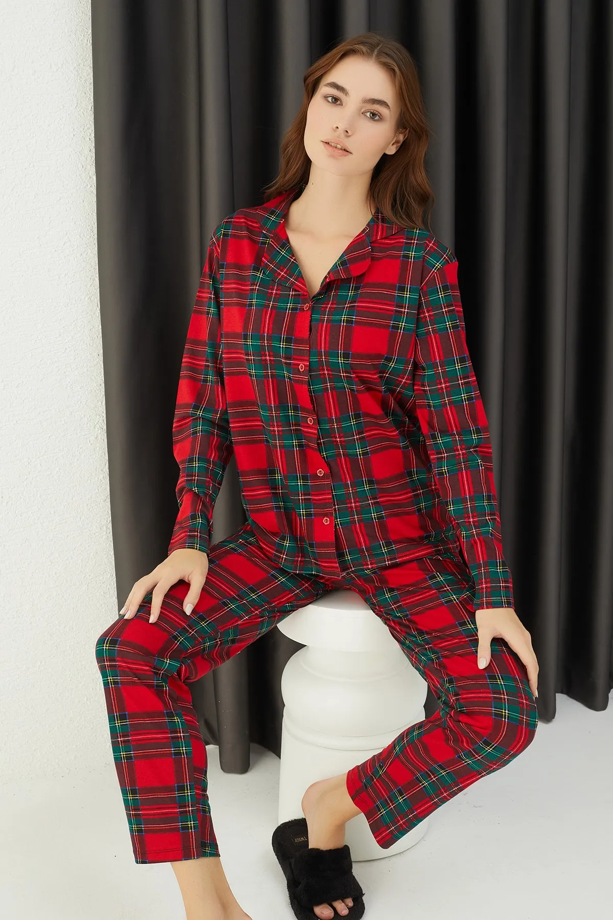 STRAWBERRY  Pyjama-Set aus Baumwolle mit Knöpfen