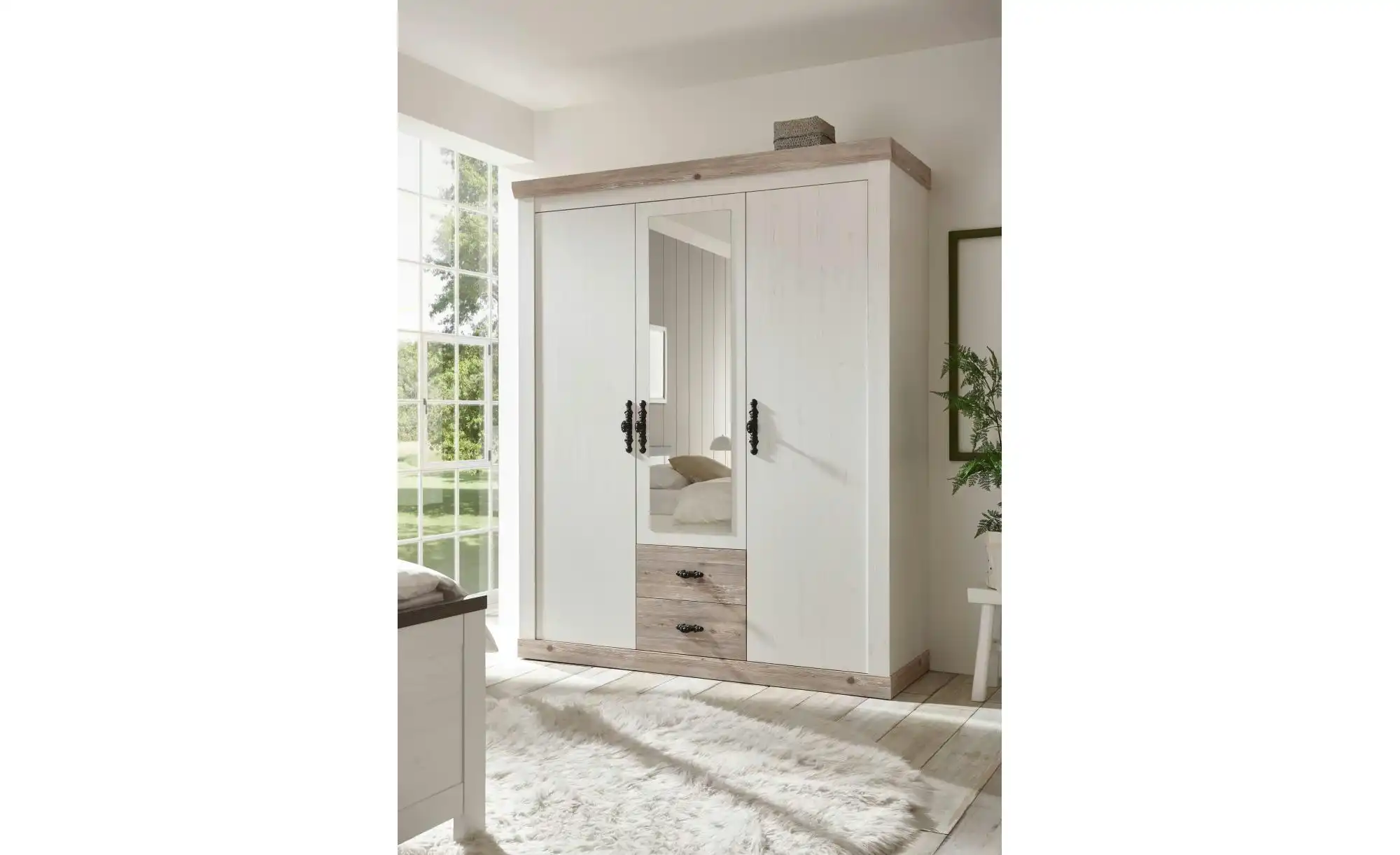 Kleiderschrank