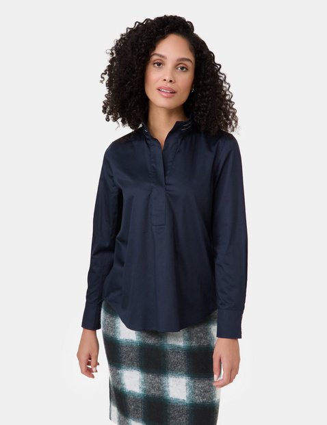 Baumwollbluse mit dekorativem Stehkragen