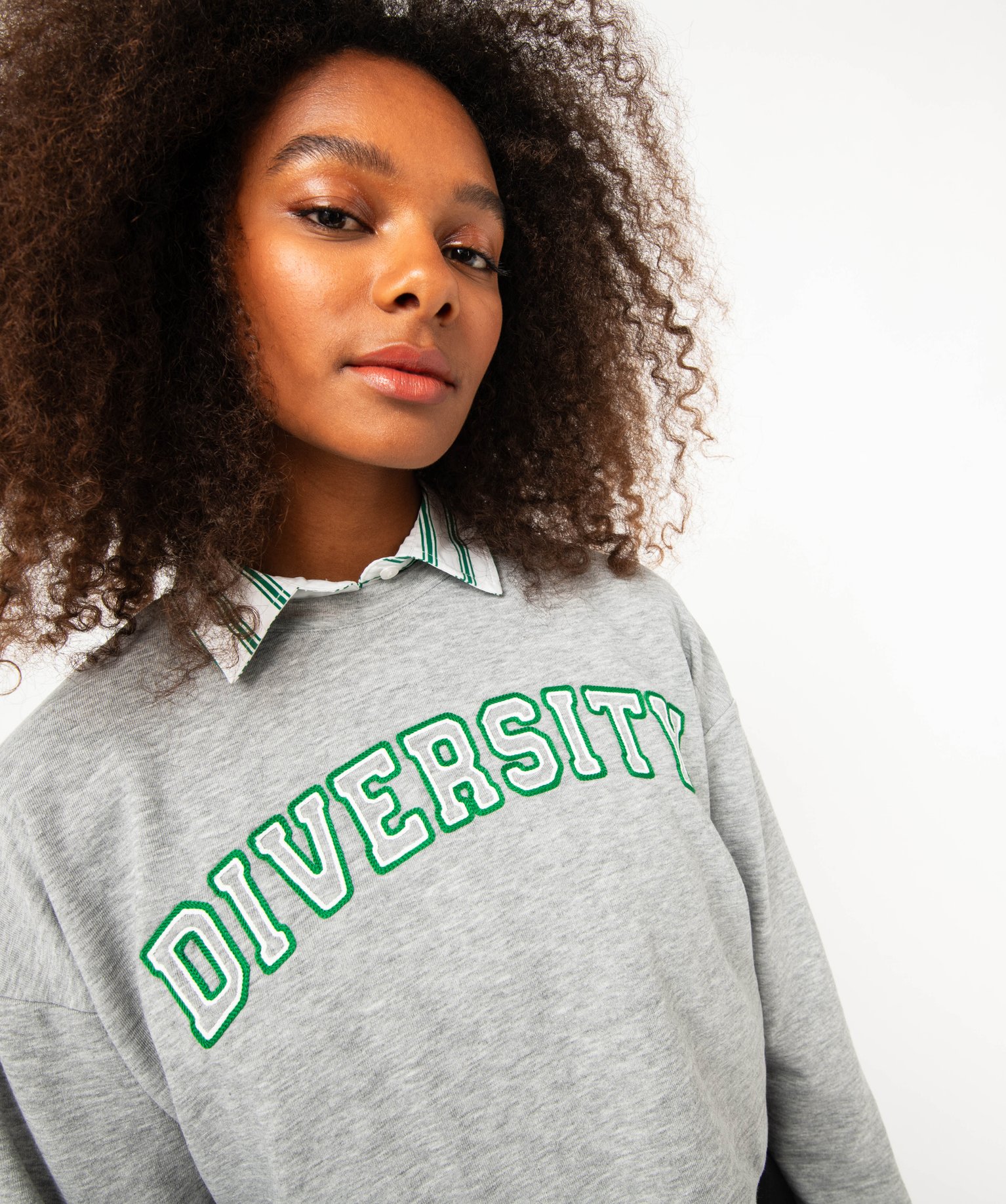 Sweat court avec inscription brodée femme ecru | GEMO