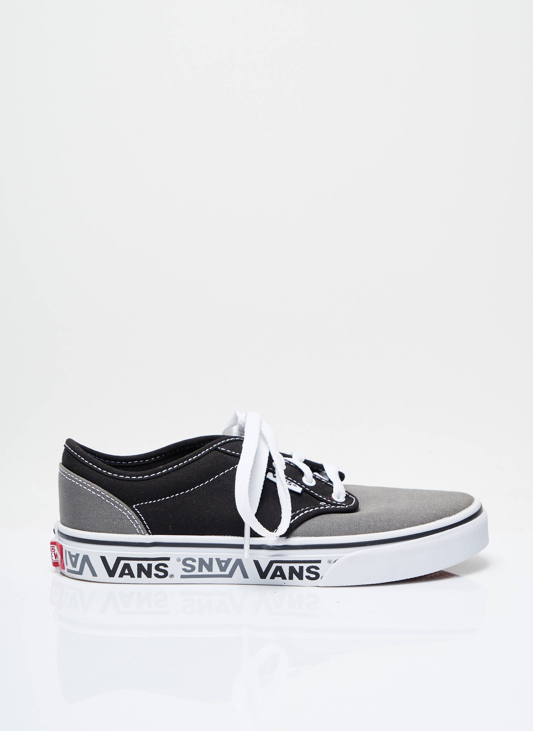 Vans Baskets Unisexe couleur gris