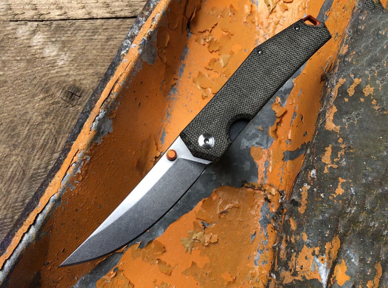 ACE Clyde Green Micarta