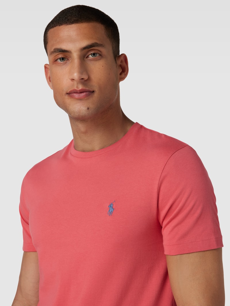 T-Shirt in Melange-Optik in rot