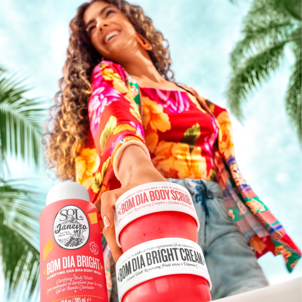 sol de janeiro Bom Dia Body Scrub 10% AHA BHA Resurfacing Complex + Crushed Maracujá Seeds Exfoliant corps