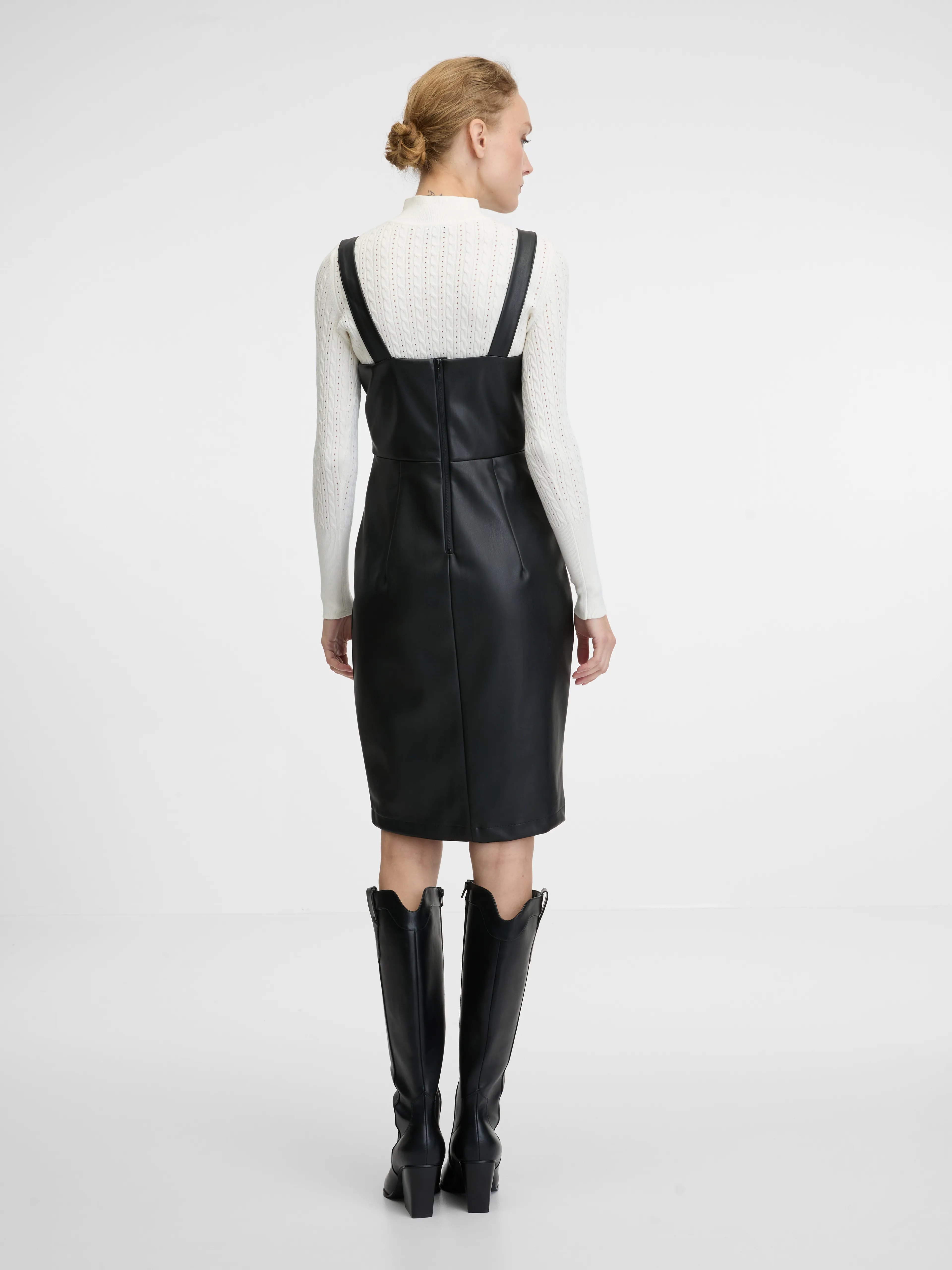 Schwarzes knielanges Damenkleid ORSAY