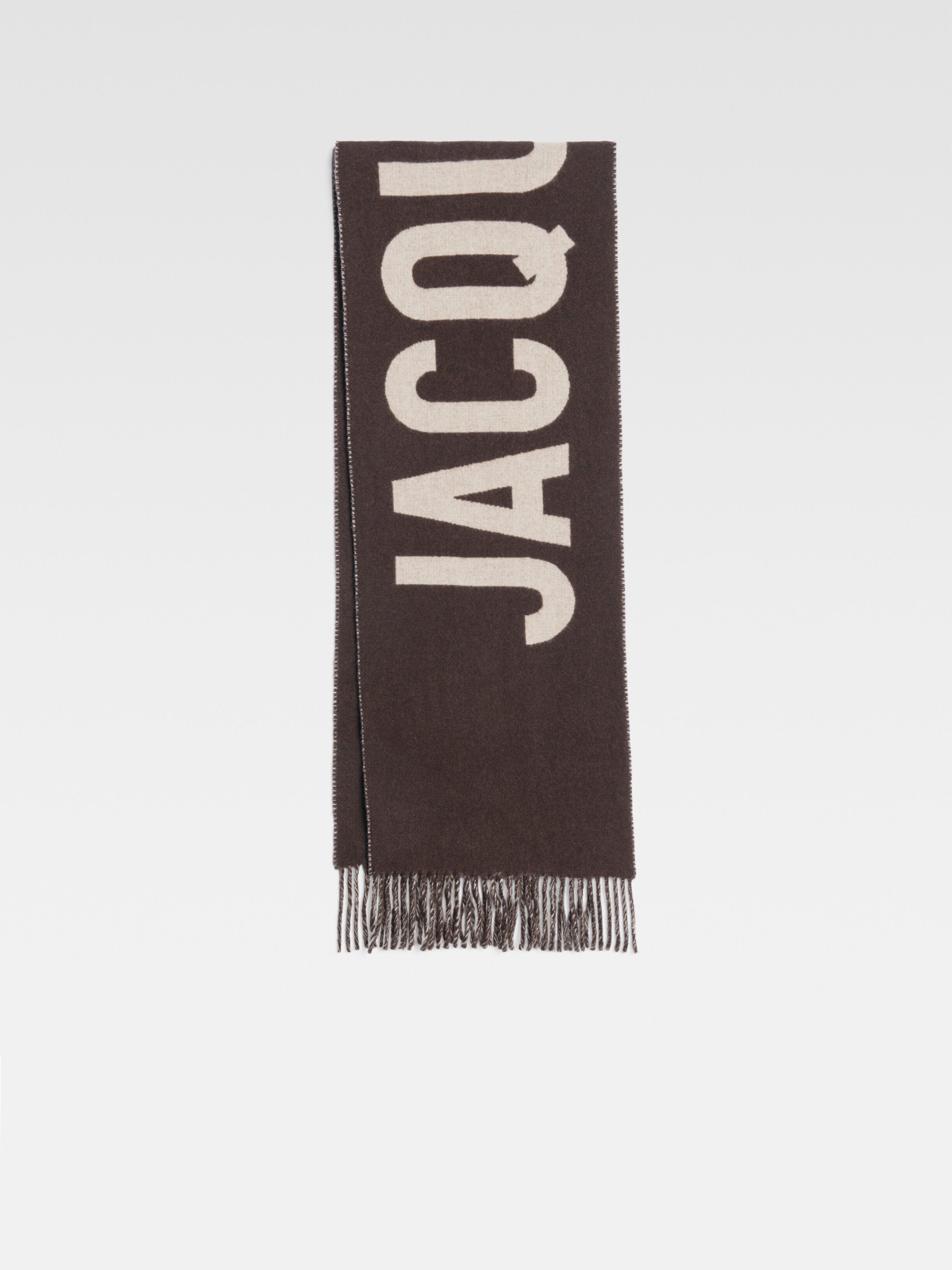 L'écharpe Jacquemus