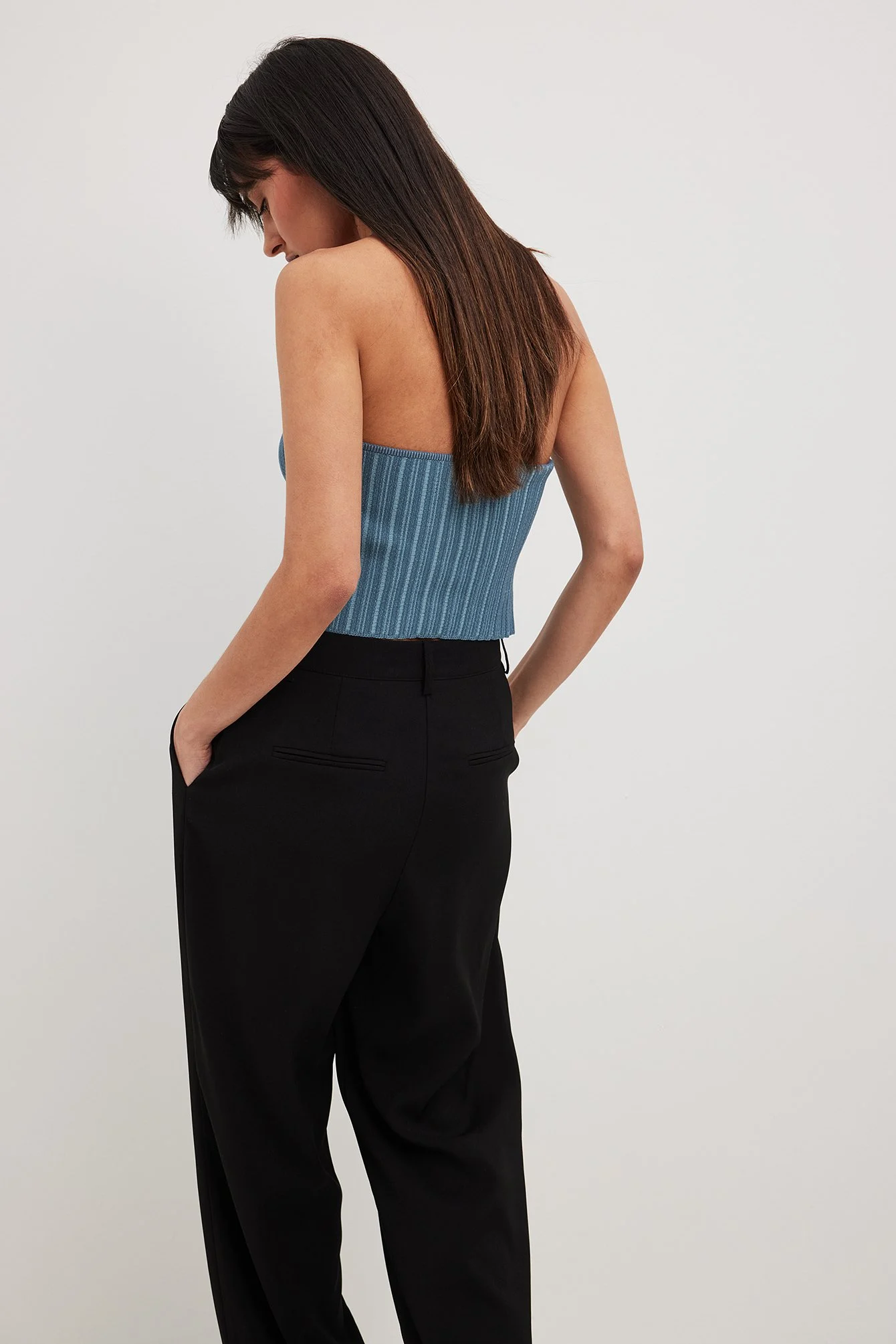 Geripptes Neckholder-Top