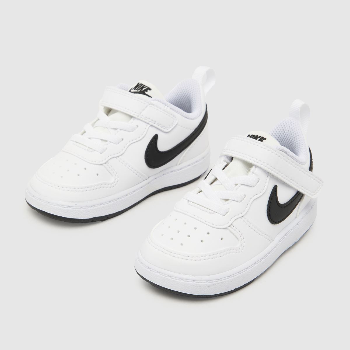 Nike vita och svarta Court Borough Low Recraft småbarnsskor