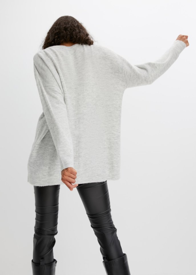 Oversize-Pullover mit Zopfmuster