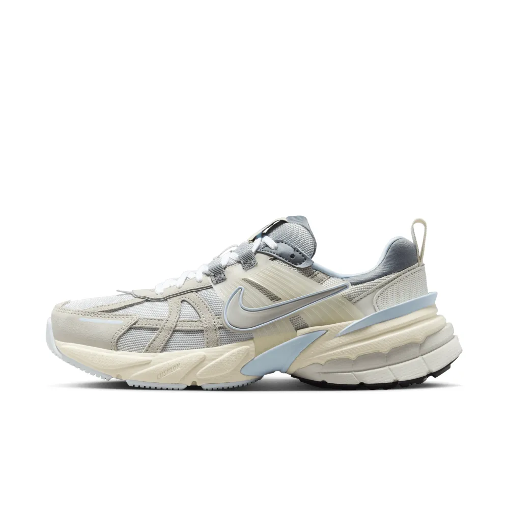 Nike V2K Run FZ3596 072 / weiss