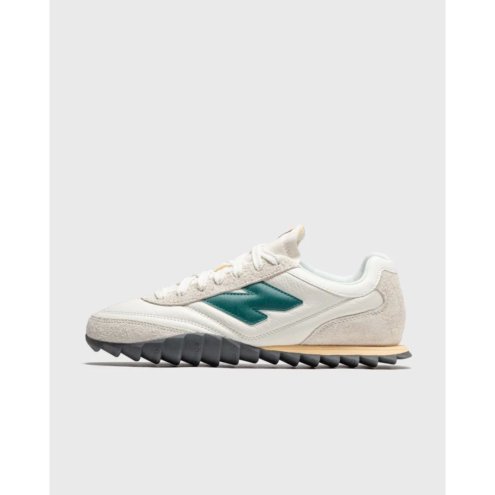 New Balance RC30 URC30YA / grün