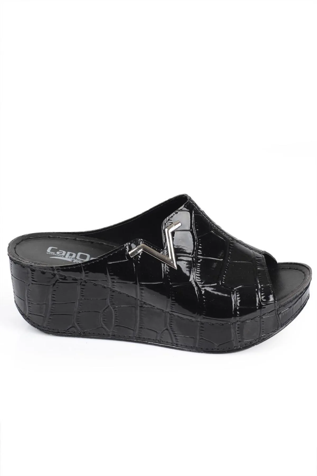 Capone Outfitters  Capone 6145 Schwarze Plateau-Hausschuhe mit V-Schnalle für Damen