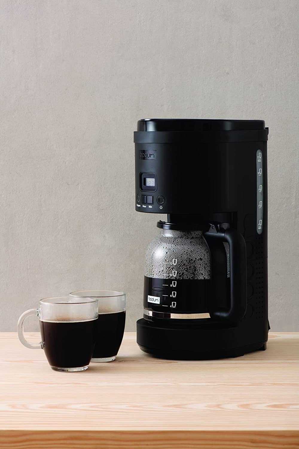 Bodum Kaffeebereiter Bistro, elektrische Kaffeemaschine, Timer, 900W, 12 Tassen Kaffee, 1.5l Kaffeekanne, Aufsatzfilter, dauerhaft nutzbarer Kaffeefilter aus Edelstahl, Kaffeebereiter, Filterkaffeemaschine Kaffeeautomat, Kaffeekocher