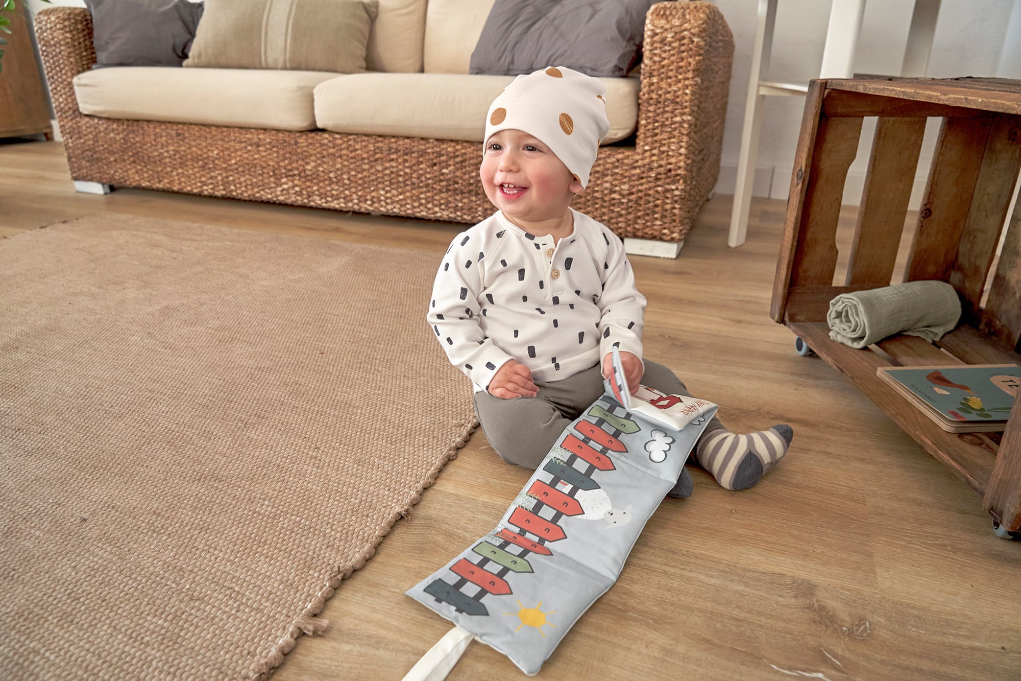 Beanie Baby - Bio Baumwolle, große Punkte, Beige