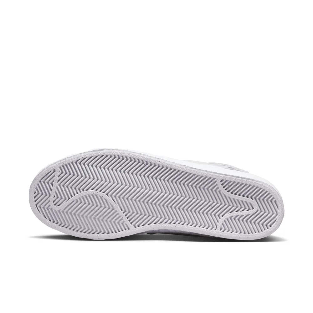Nike Zoom Blazer Mid Premium DZ7587-110 / weiss