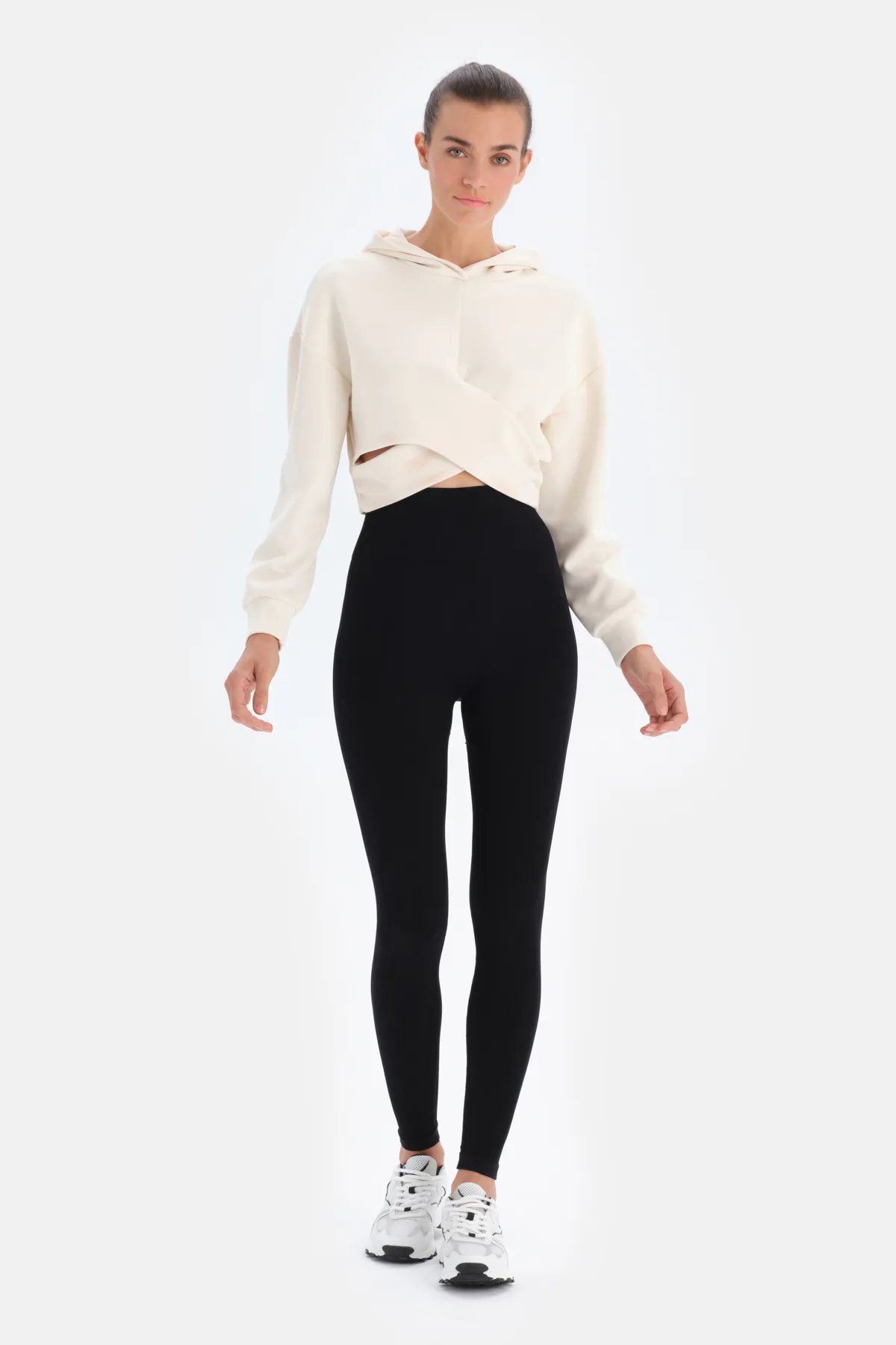Dagi  Schwarze nahtlose Damenstrumpfhose 1