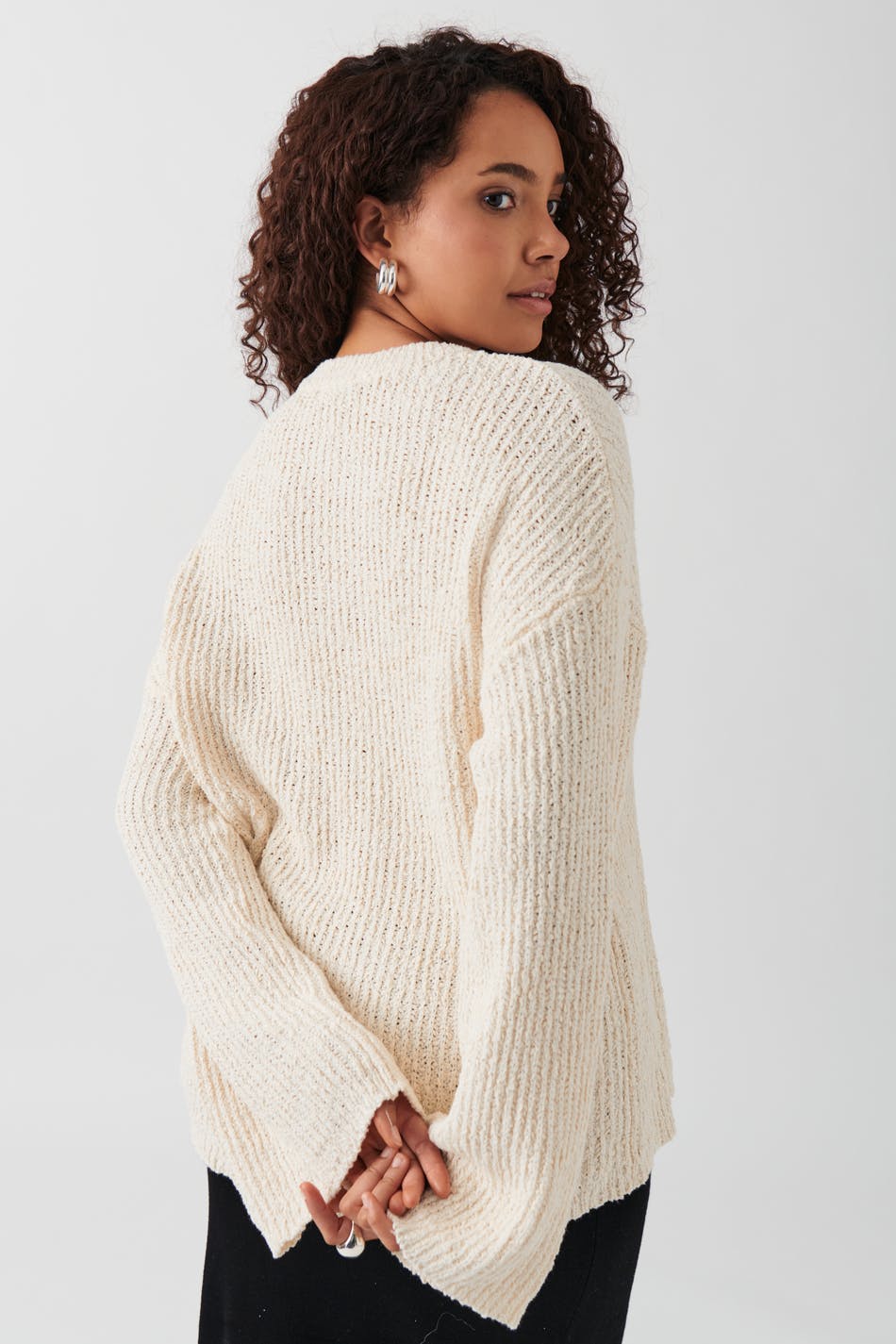 Oversized knitted sweater