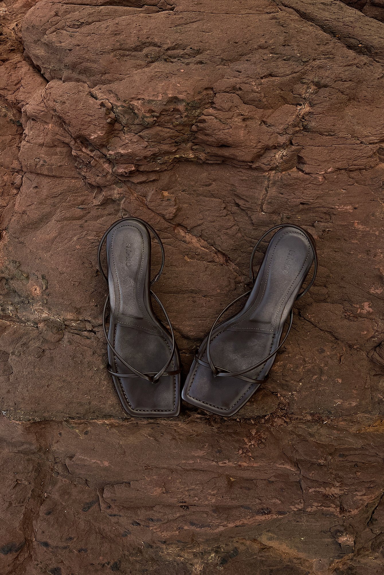 Riemchensandalen mit niedrigem Absatz