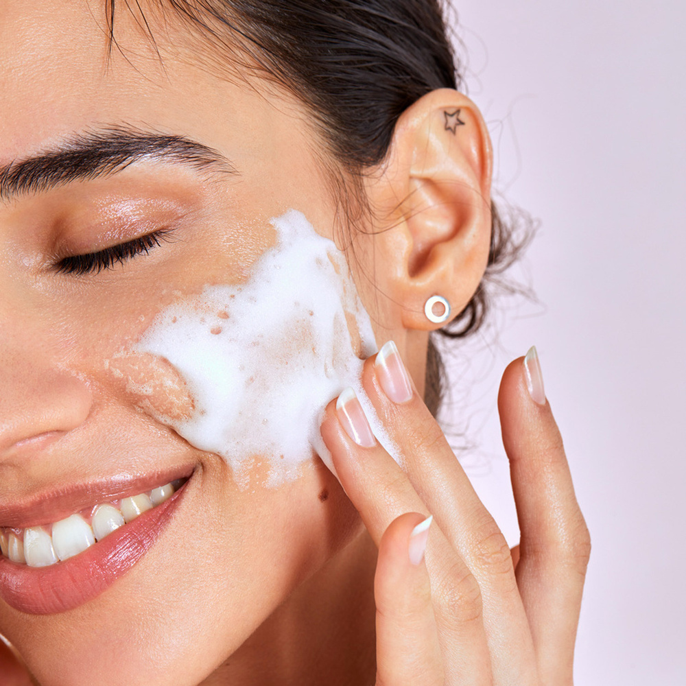 nivea NATURALLY CLEAN - Gommage Réducteur de Pores Nettoyant Visage Solide