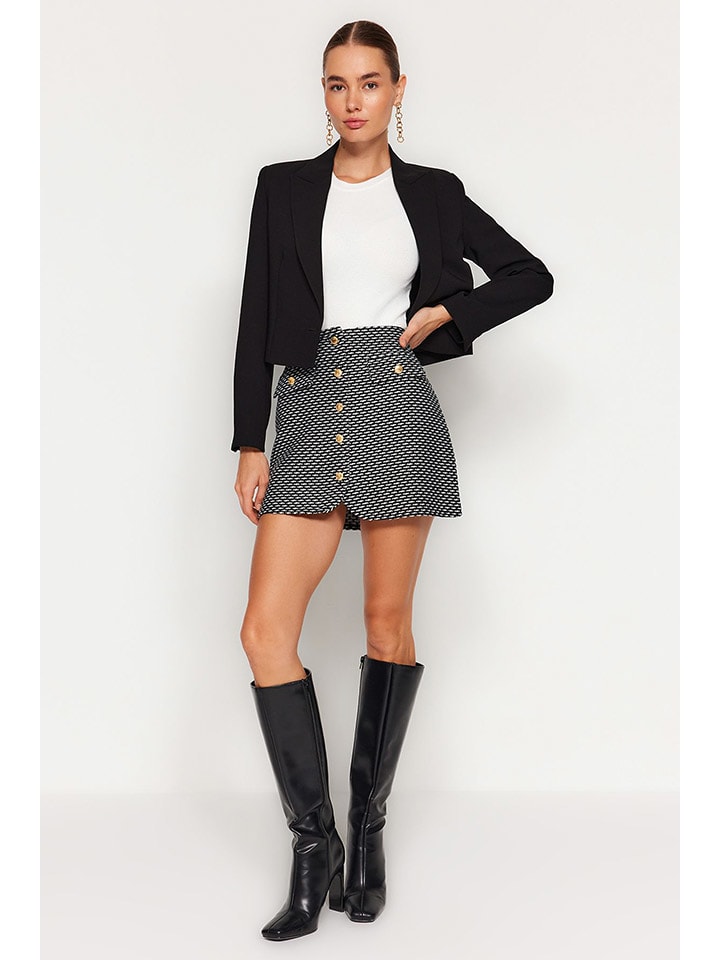 trendyol Rock in Schwarz/ Weiß günstig kaufen