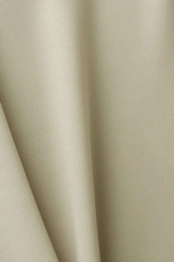 Ärmellose Bluse mit V-Ausschnitt