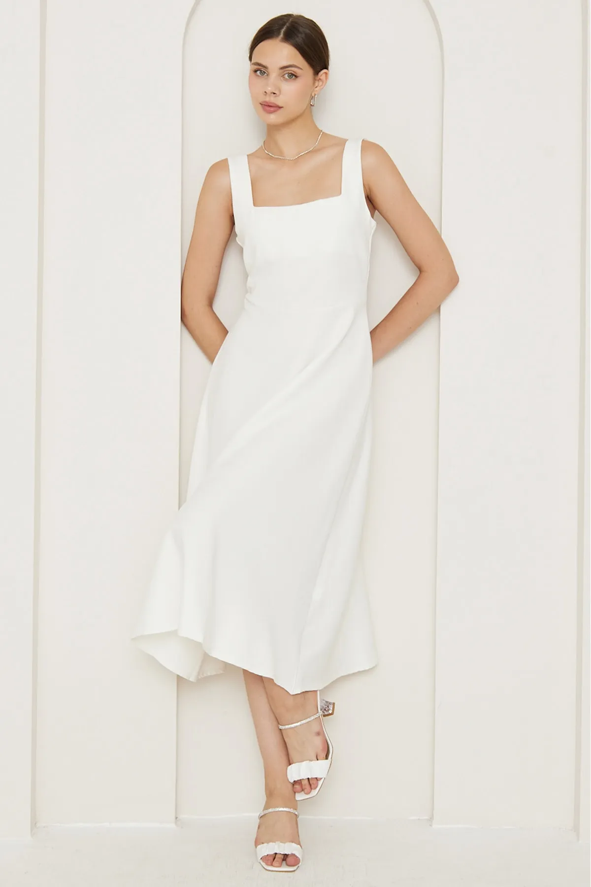 bayansepeti  Weißes Kleid mit quadratischem Kragen und dicken Trägern für Damen in Midi-Länge 151