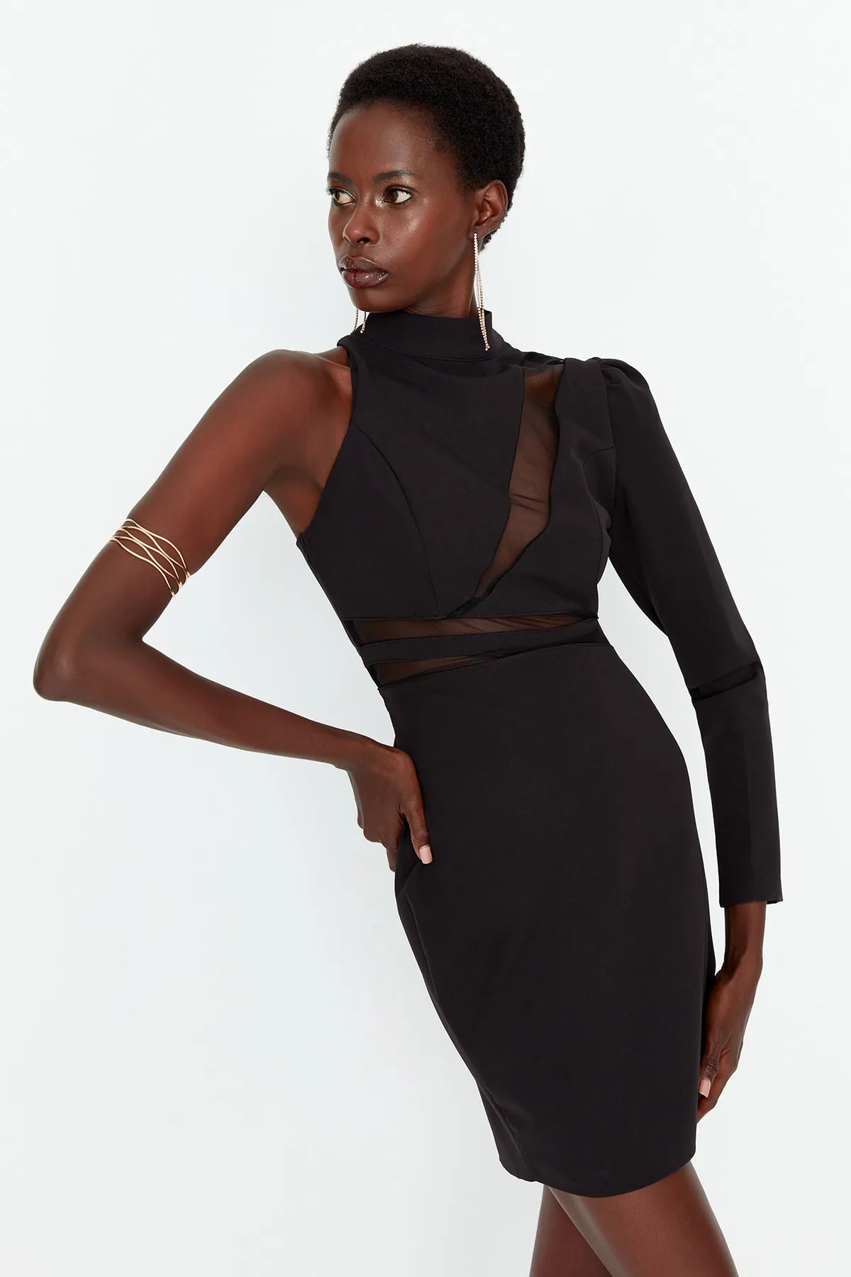 Trendyol Collection  Schwarzes, tief ausgeschnittenes, gewebtes, elegantes Abendkleid TPRAW23EL00090
