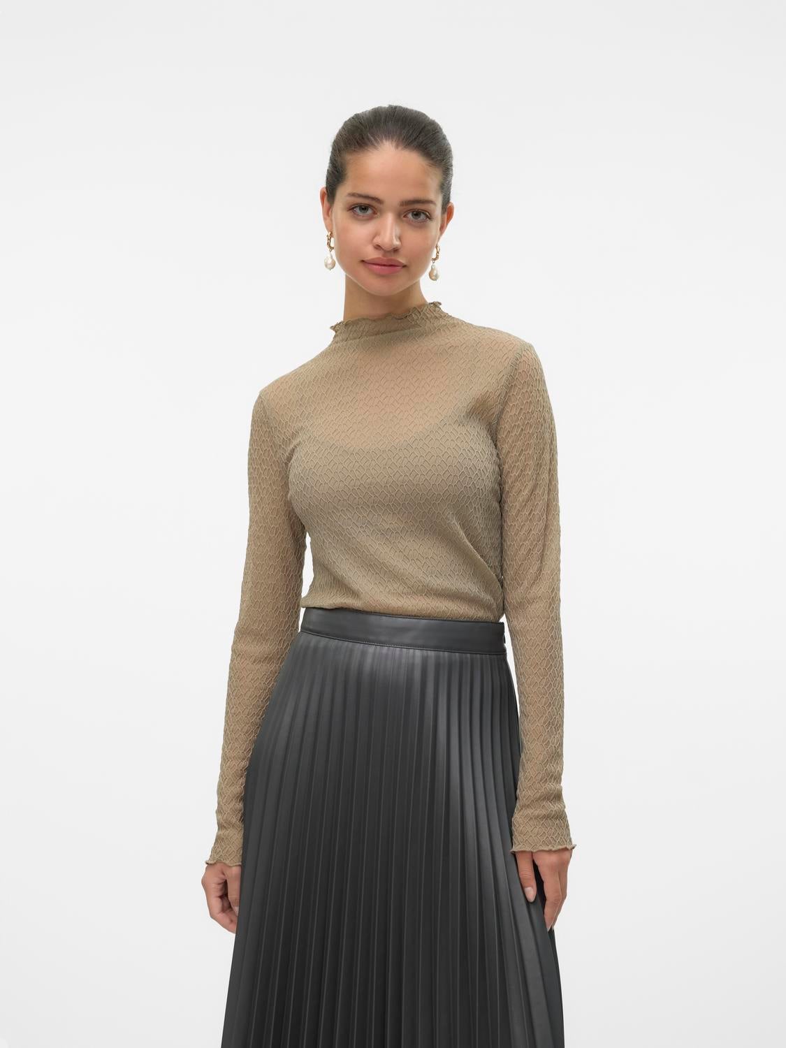 VMCATJA Top