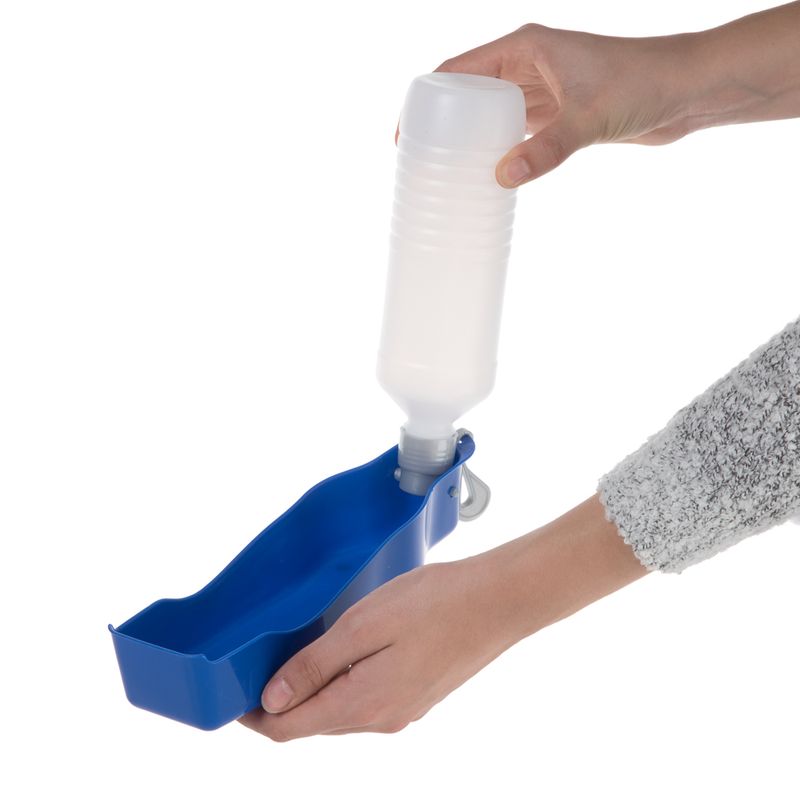 Trinkflasche mit Wasserspender zu Discountpreisen % bei bitiba.de