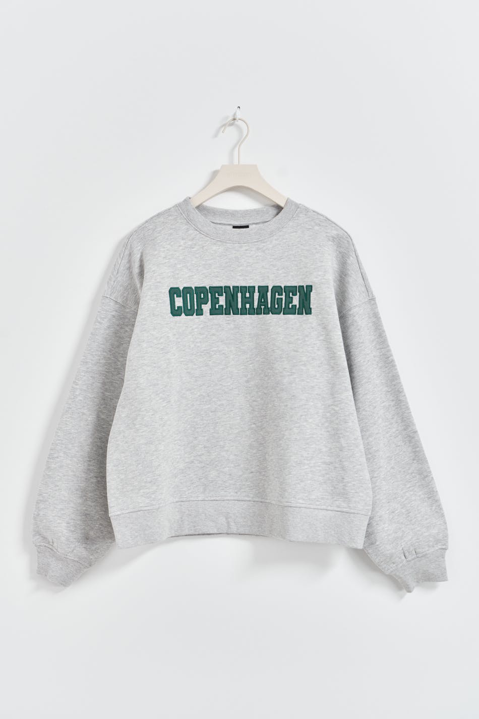 Embroidery sweater