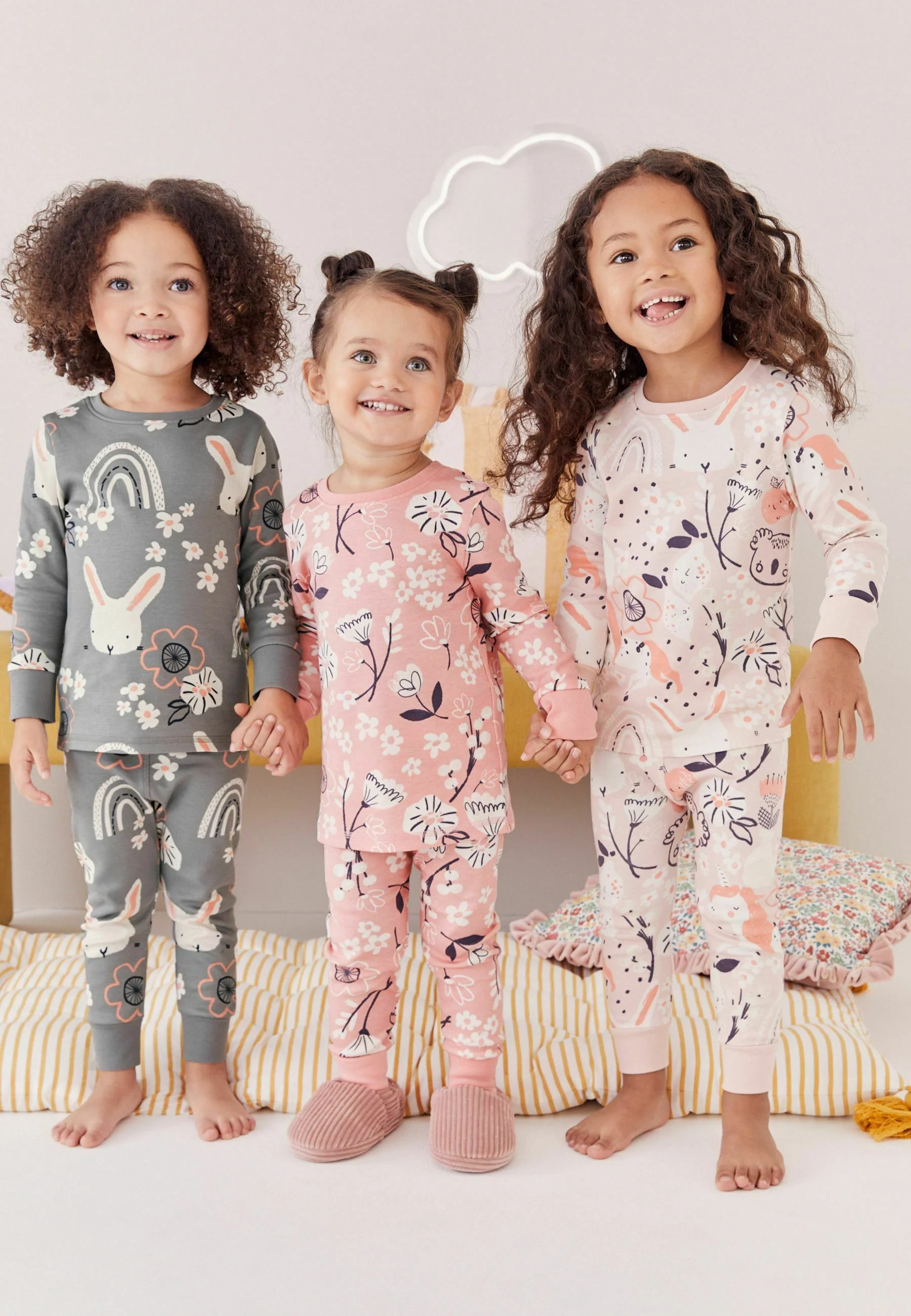 Siguiente CONJUNTO DE 3 PIJAMAS DE AJUSTE REGULAR