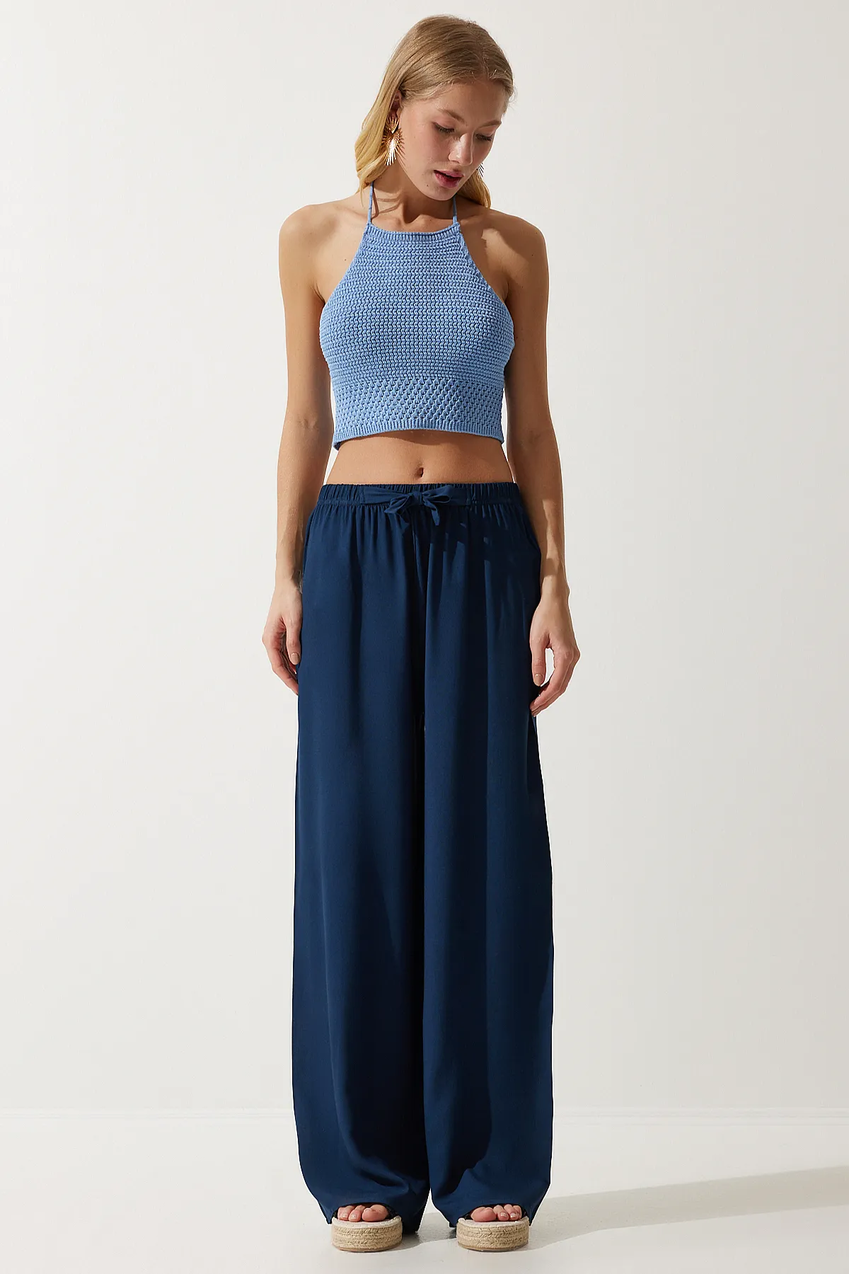 Happiness İstanbul  Marineblaue Palazzo-Hose aus Viskose für Damen im Sommer EN00610
