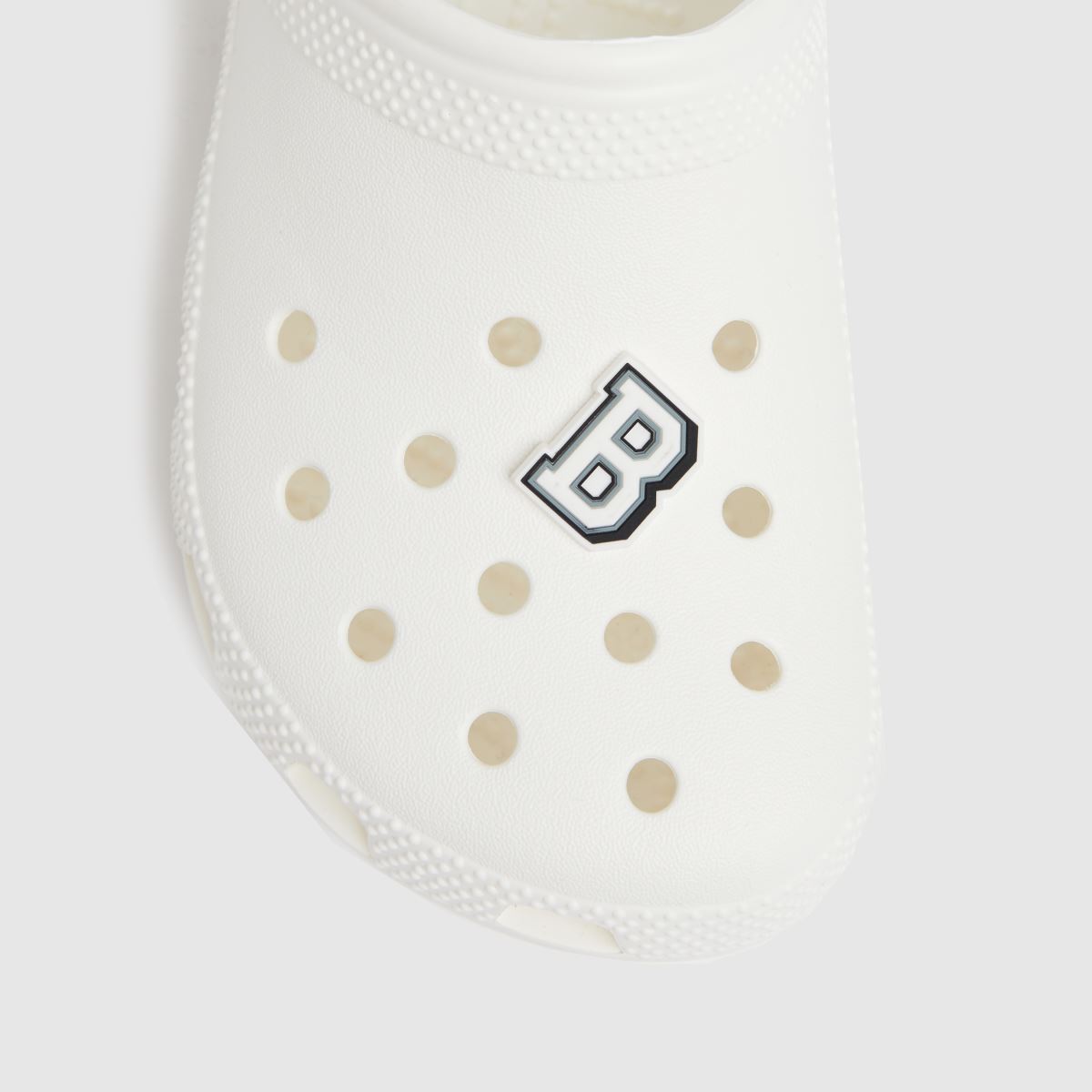 Crocs fehér és fekete jibbitz b betű