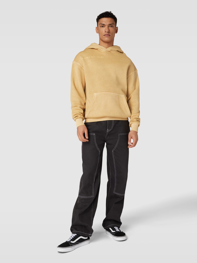 Hoodie mit Känguru-Tasche Modell 'relaxed garment' in cognac