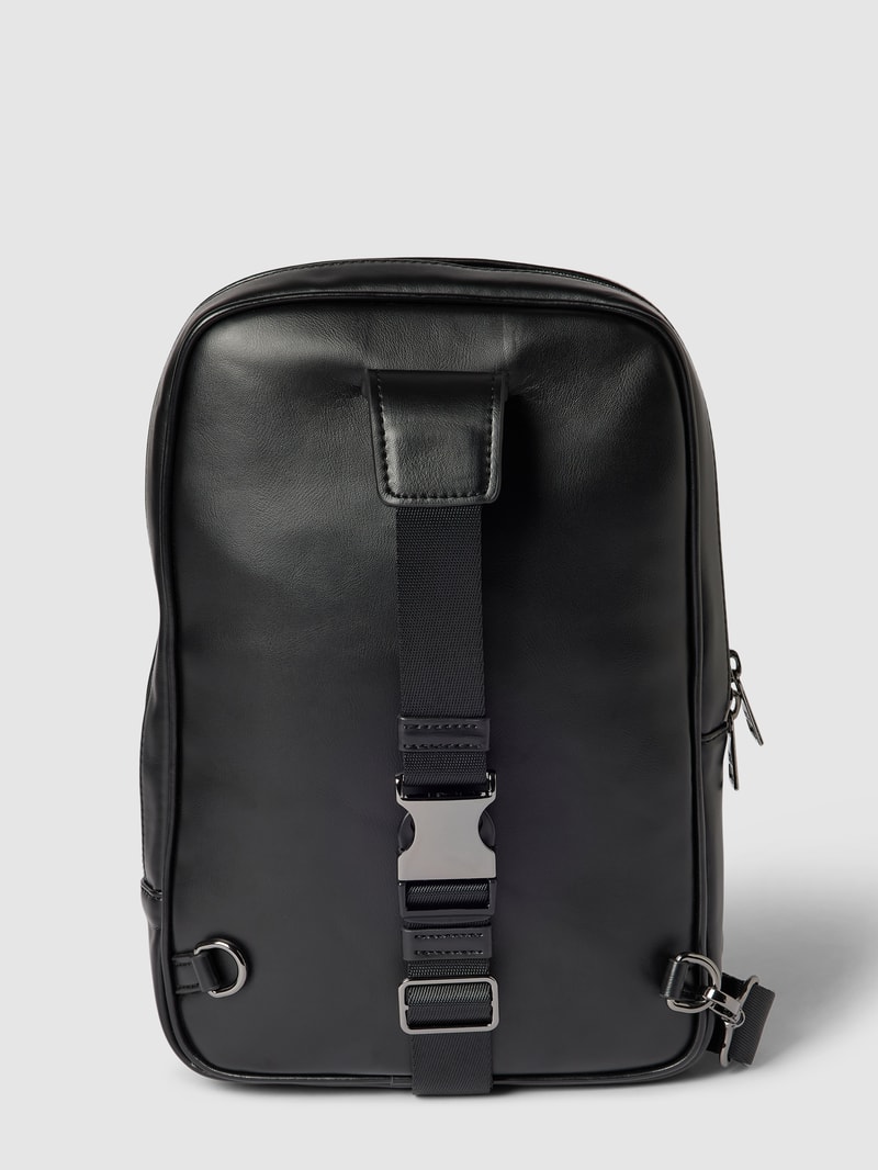 Crossbody Bag mit Label-Detail in schwarz