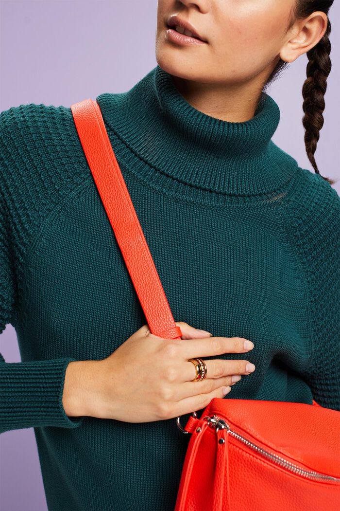 Mini-Strickkleid mit Rollkragen
