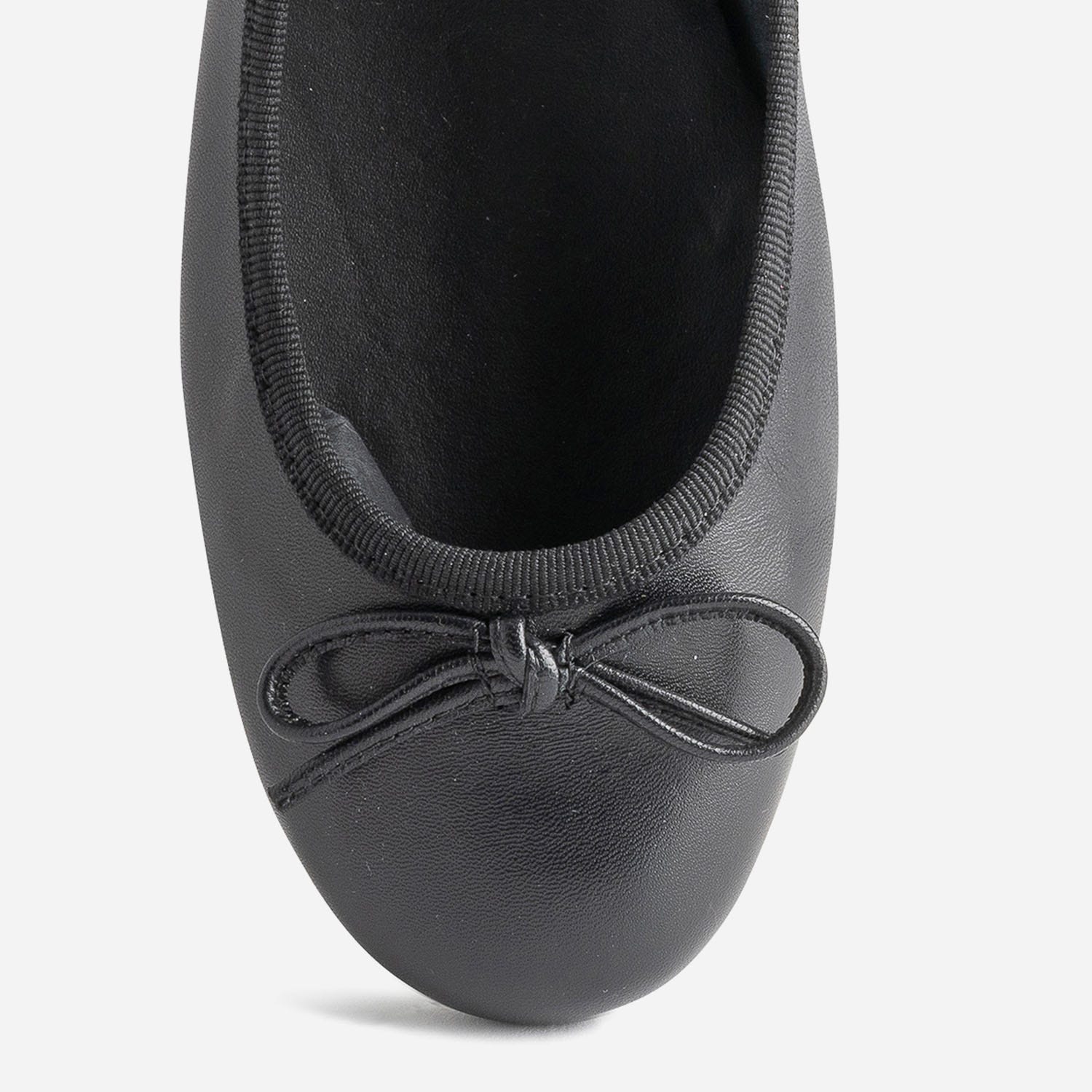 Ballerine noire en cuir avec noeud
