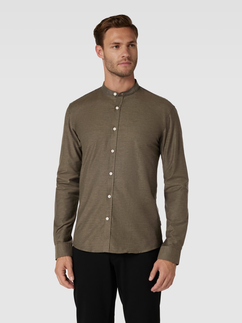 Slim Fit Freizeithemd mit Stehkragen Modell 'Superflex' in olivgrün