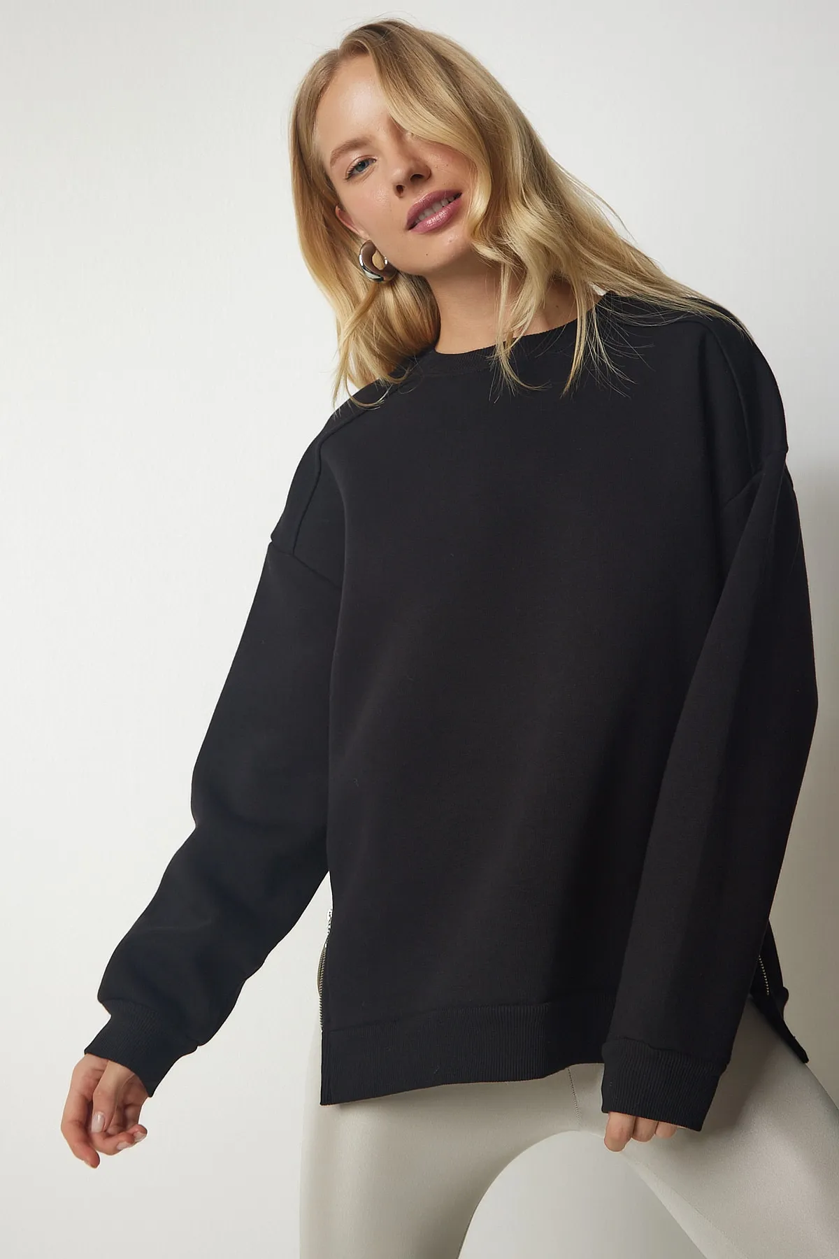 Happiness İstanbul  Sweatshirt - Schwarz - Regular Fit