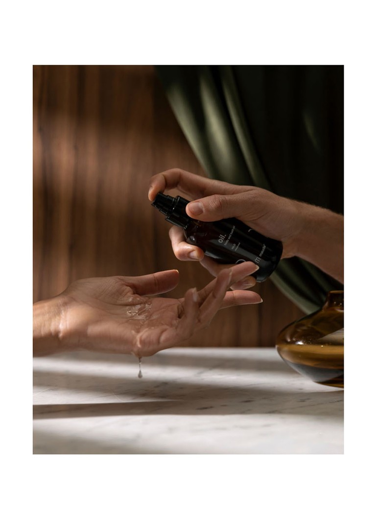 Maude Oil Bath & Body Oil N.0 - vartalo- ja hierontaöljy