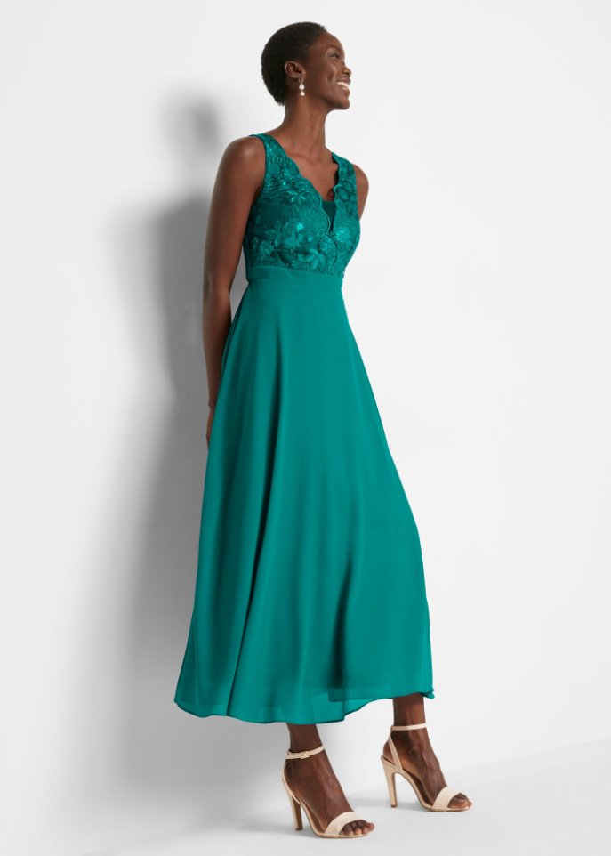 Chiffonkleid mit Pailettenstickerei
