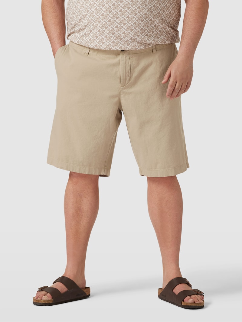 PLUS SIZE Bermudas mit Gesäßtaschen Modell 'Salo' in hellblau
