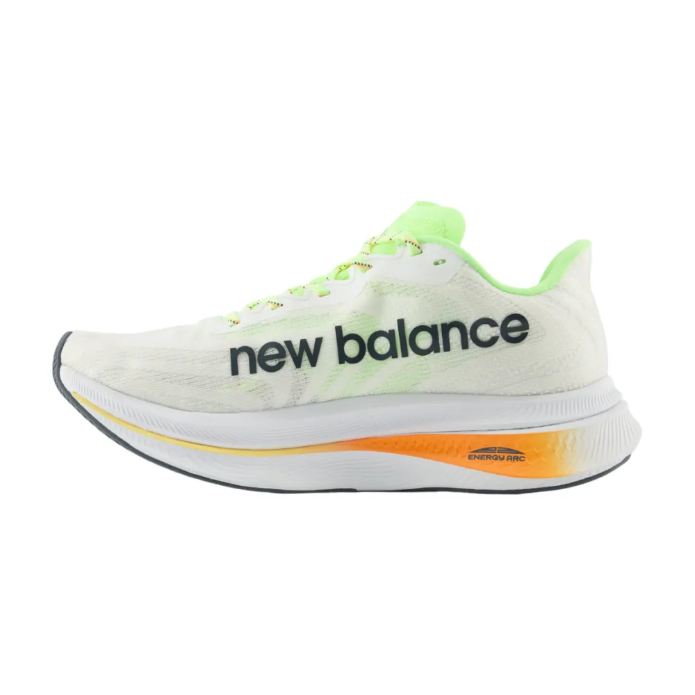 New Balance FuelCell SuperComp Trainer v2 WRCXCA3 / weiss