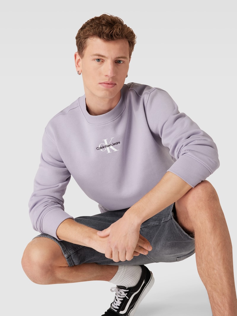 Sweatshirt mit Label-Detail in lavendel