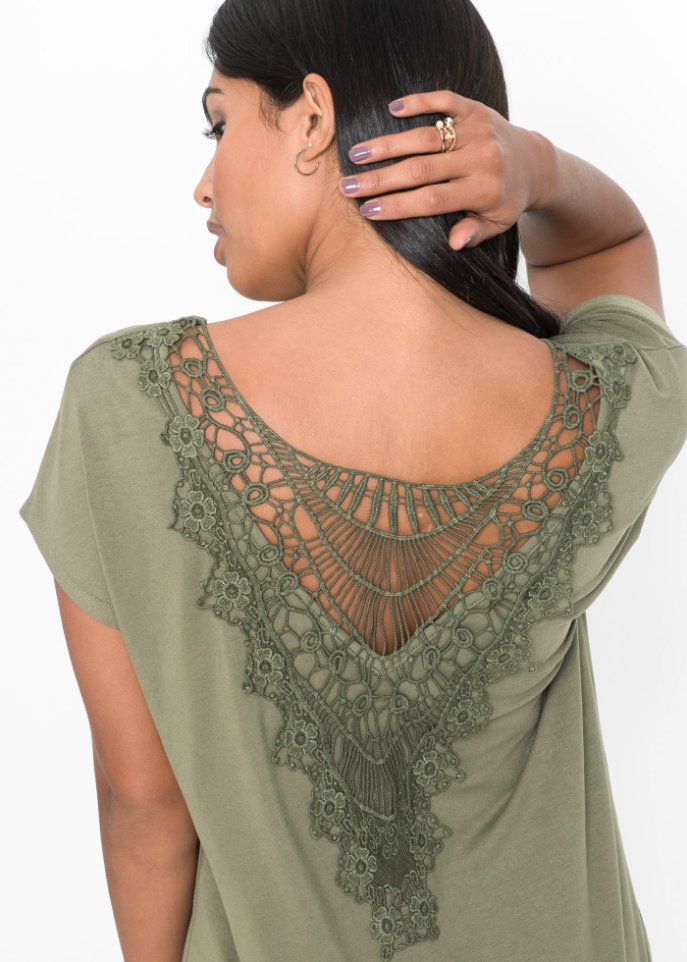 Shirt mit Häkeleinsatz