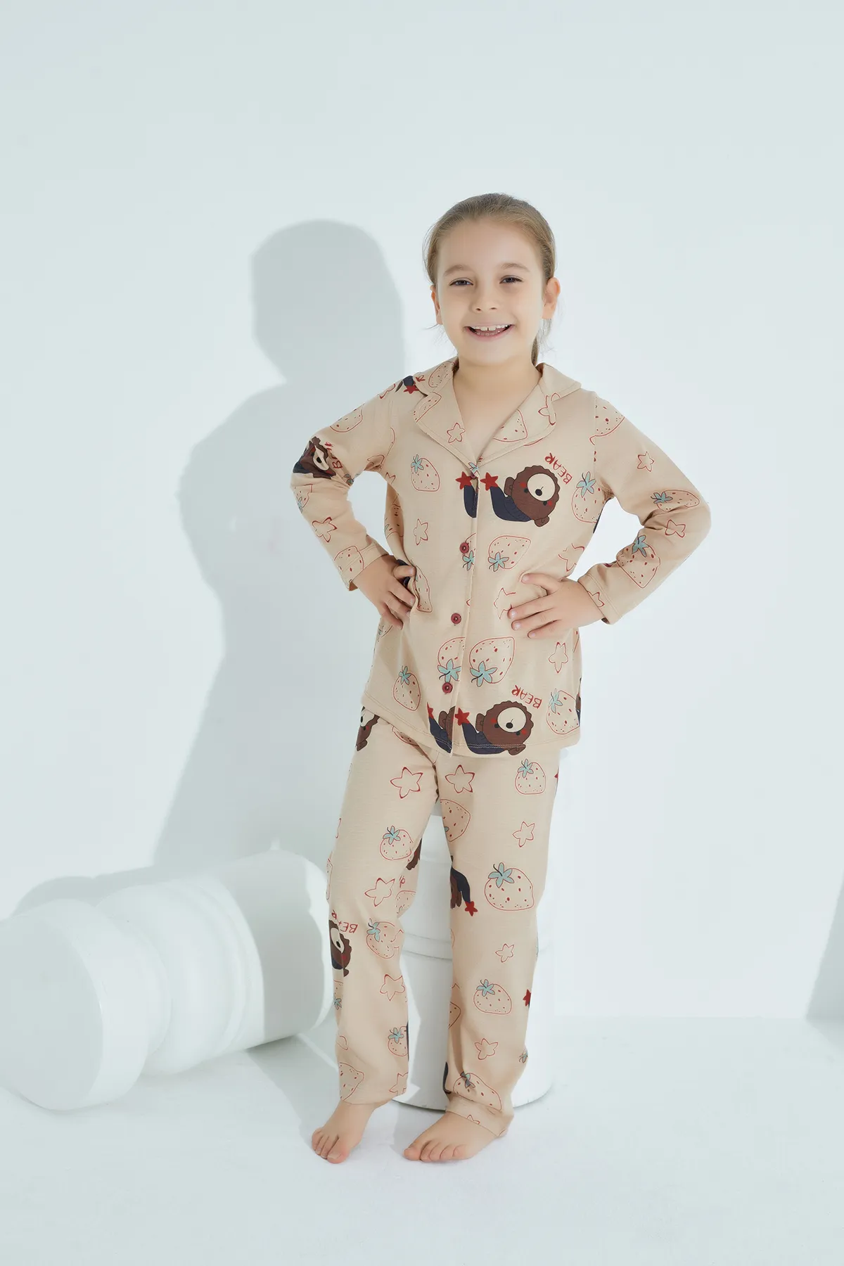 STRAWBERRY  Pyjama-Set aus Baumwolle mit Knöpfen
