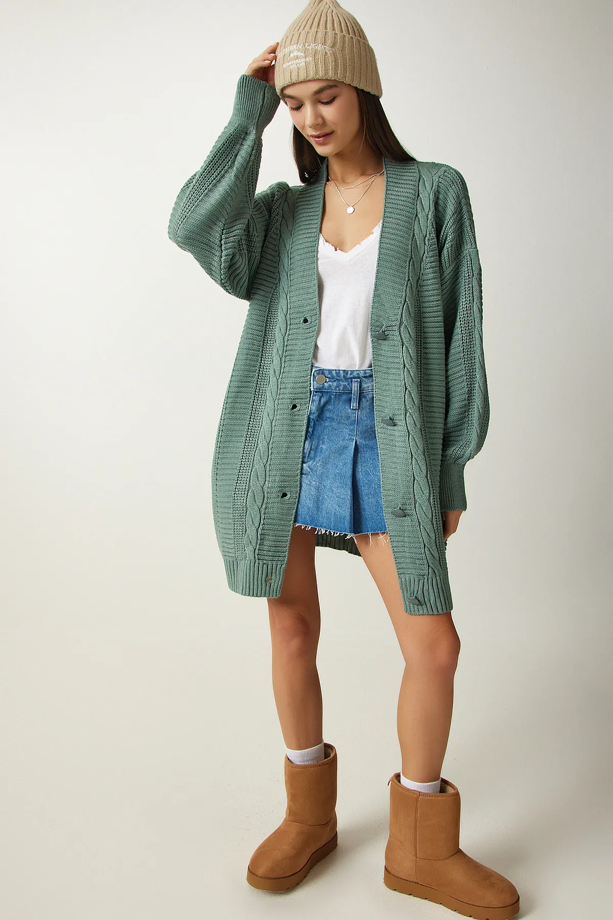 Happiness İstanbul  Grüner Oversize-Strick-Cardigan mit Ballonärmeln für Damen DD01033